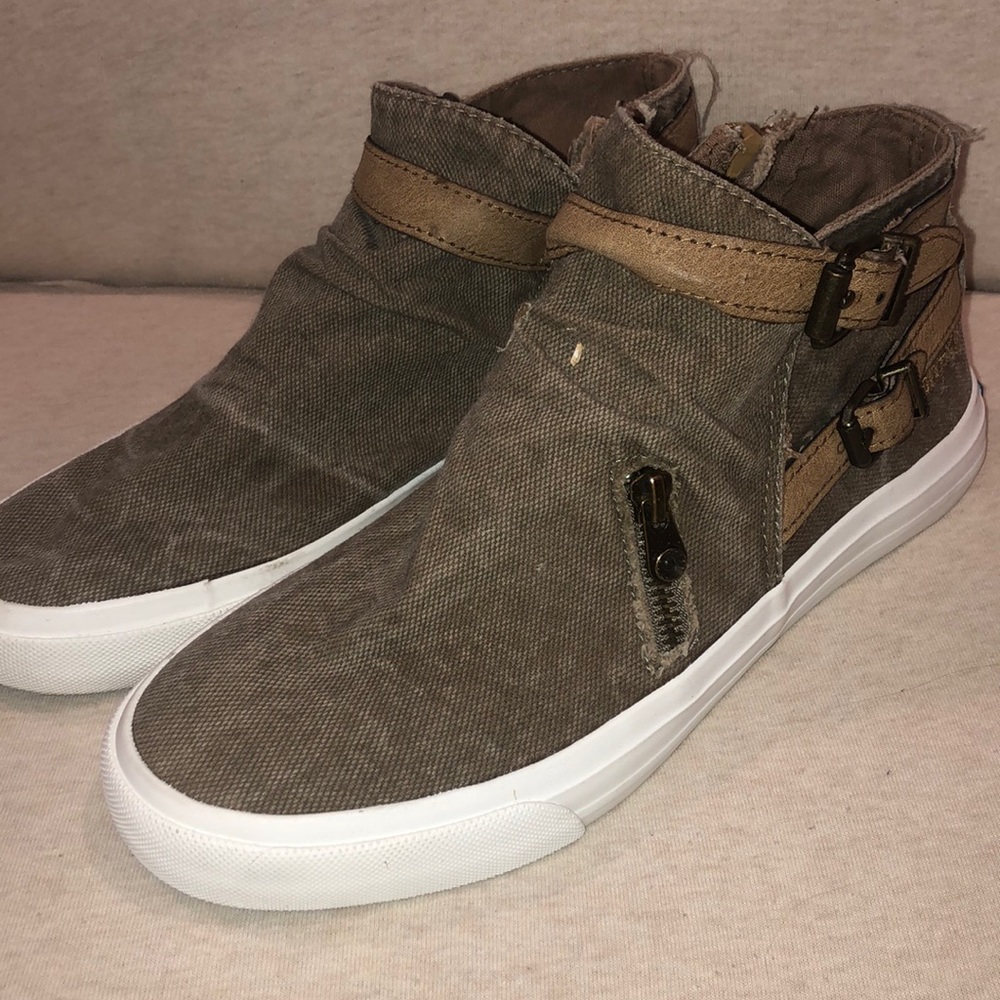 Size 8.5 sneakers